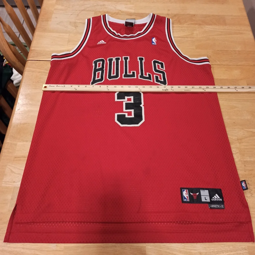 Adidas NBA Chicago bulls jersey. Size large - Picture 10 of 10